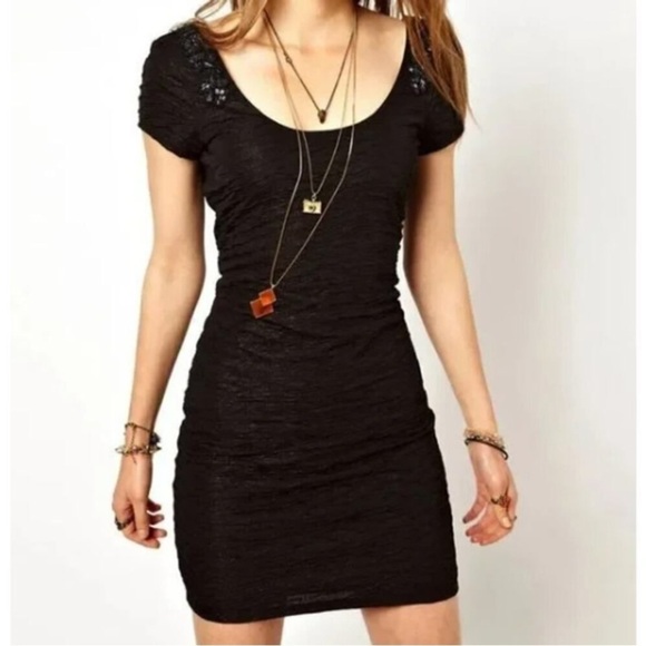 FREE‎ PEOPLE Black Metallic Scoop Open Back Beaded Mini Dress Size Large - Picture 1 of 12